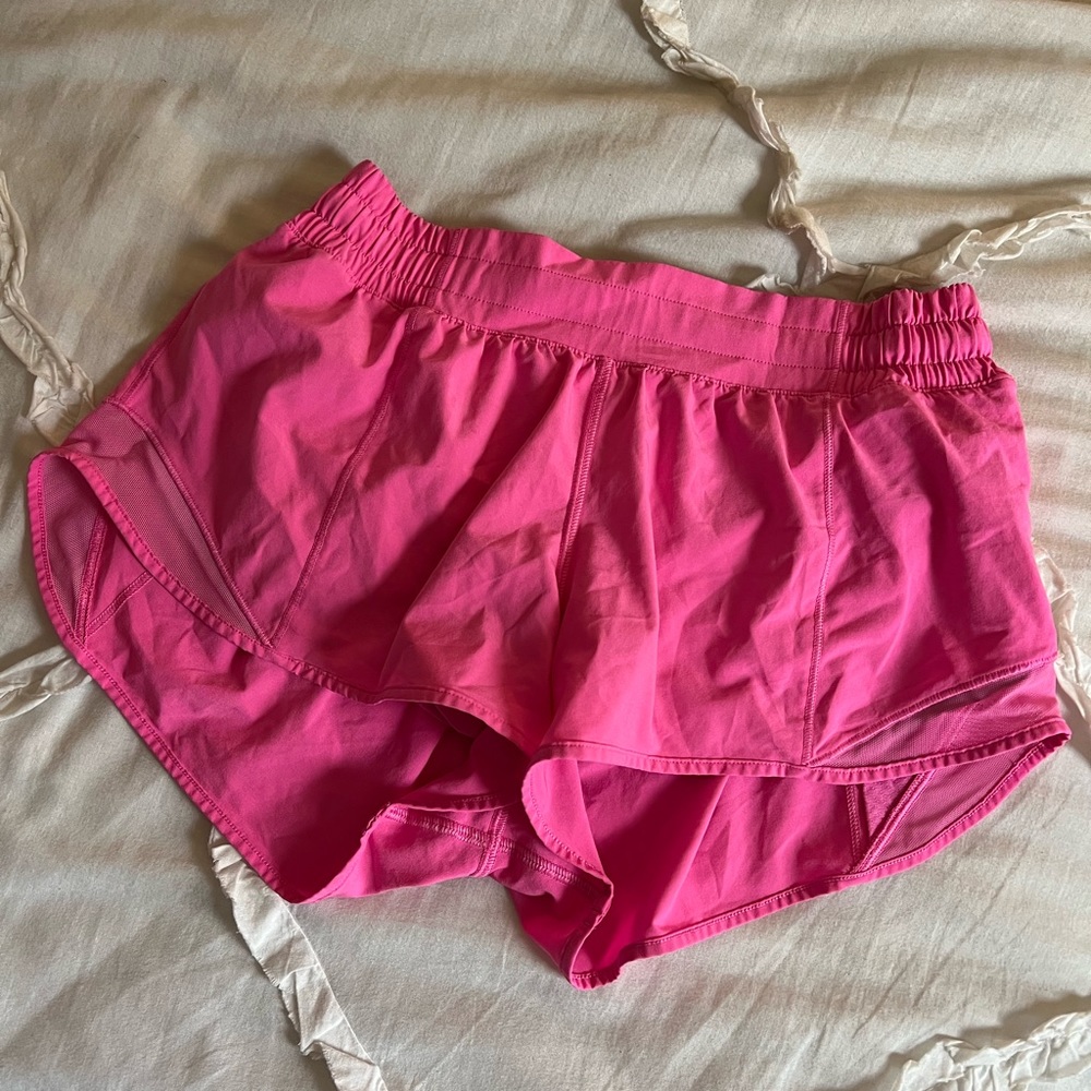 Pink Lululemon Hotty Hot 2.5 in. Shorts Size 6
